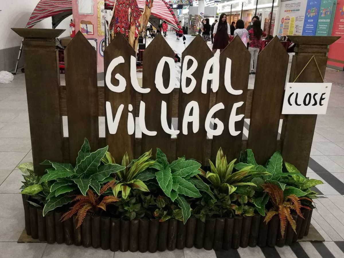 icube events_smu icon global village 2017 signage structure